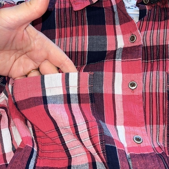 Women’s Caslon button down plaid top with pockets size small - Picture 7 of 7